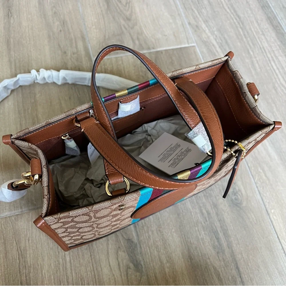 Coach Dempsey Carryall In Signature Jacquard With Stripe And Coach Patch - Picture 6 of 9